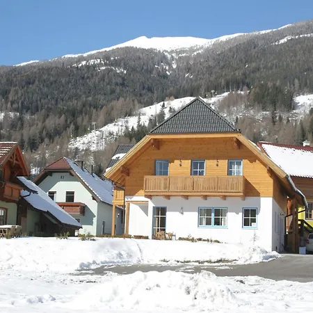 In St Michael Near Slopes Apartman *